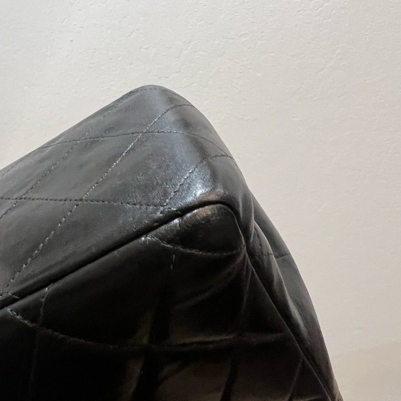 ❌SOLD❌Authentic Chanel XL CC jumbo flap - Picture 15 of 16